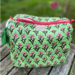 Medium Quilted Wash bag - Pink and Green